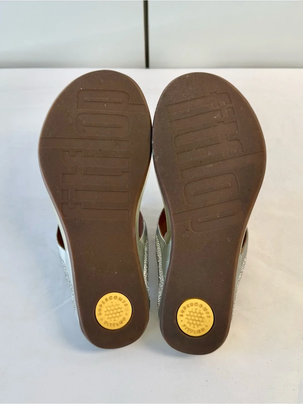 FitFlop Silver Metallic Thong Sandals with Rhinestone Band
